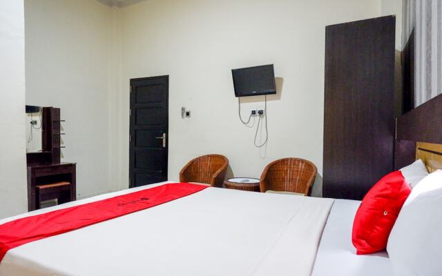 RedDoorz @ Hotel Bumi Palupy