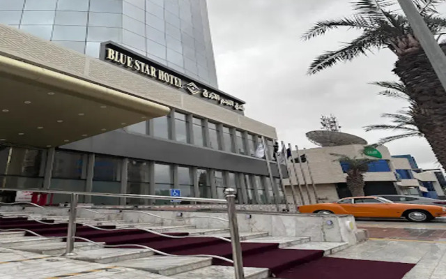 Hotel Blue star