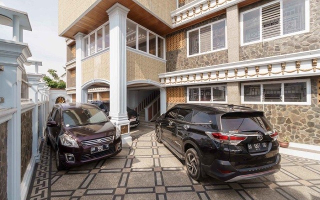 RedDoorz Plus Syariah near RSUP Dr. M. Djamil Padang – Exterior – Padang