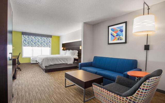 Holiday Inn Express Hotel & Suites Altoona-Des Moines, an IHG Hotel