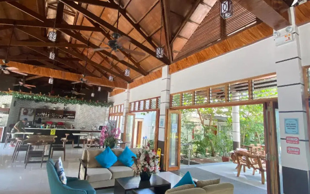 Marand Beach Resort
