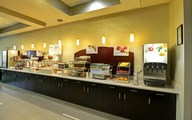 Holiday Inn Express Hotel & Suites Houston NW-Brookhollow by IHG