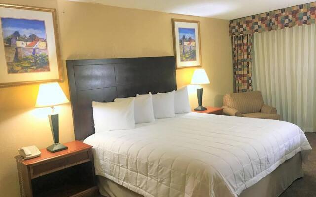 Travelodge By Wyndham Texarkana