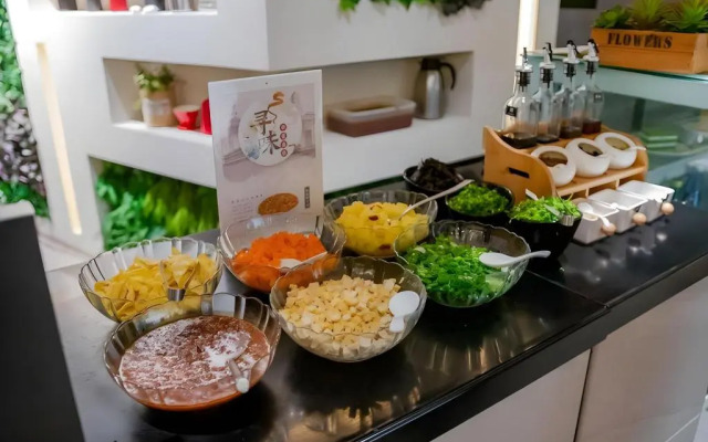 Home Inn Plus-Shanghai Pudong Xinjinqiao Road