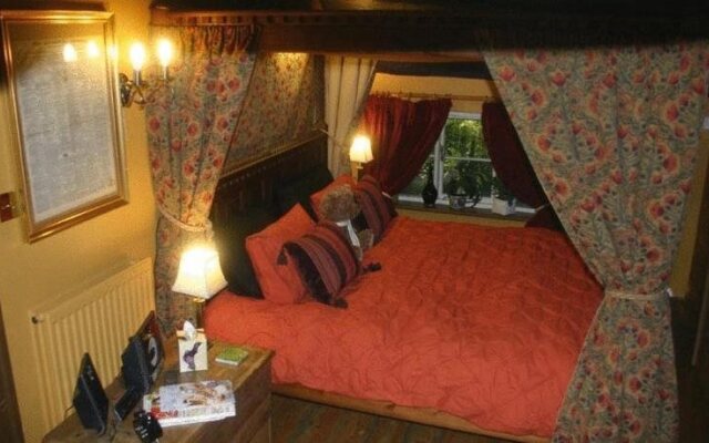 Wizards Thatch Luxury Suites