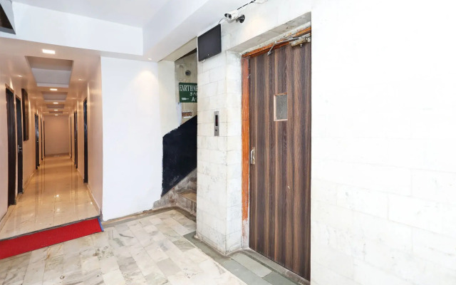 OYO 9193 Hotel Maple