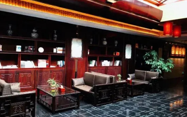 Ruting Yayuan Hotel