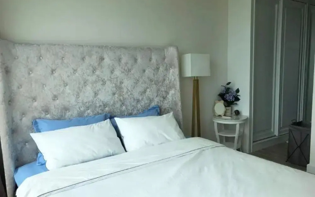 Beachfront Bang Saray By RoomQuest Hotel