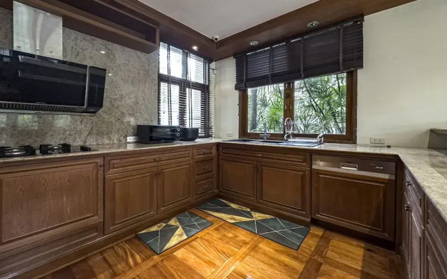 Executive 4 Bed Pool Villa - VTM