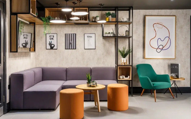 Ibis Wakefield East - Castleford