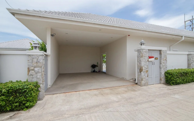 Private  4 Bedroom Pool Villa L28