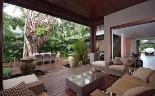 26 Beachfront Mirage