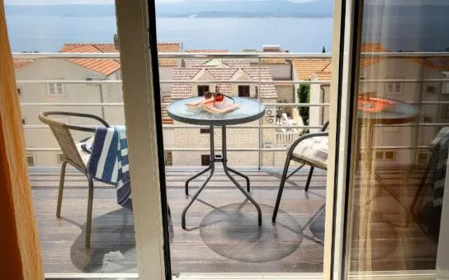 Villa Lara Apartments