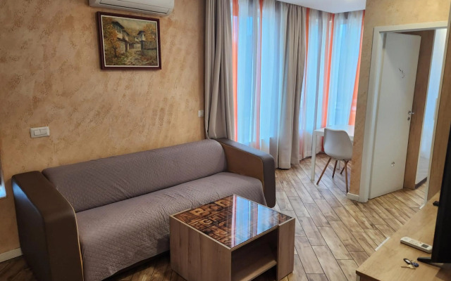Colonel apartment dream