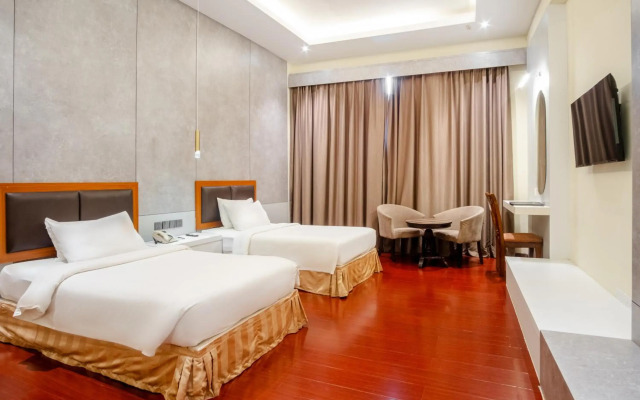 Golden View Hotel