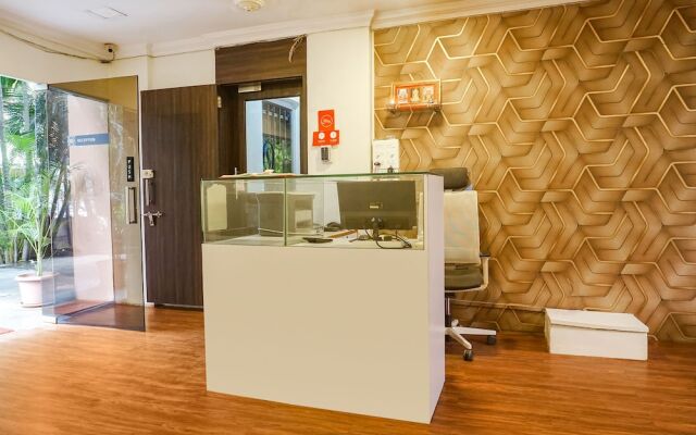 Fabhotel Royal Samrat