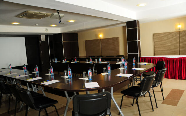 PrideInn Westlands Luxury Boutique Hotel