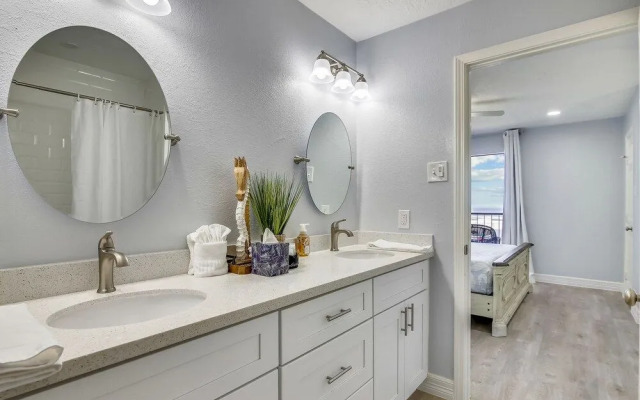 Inverness by the Sea