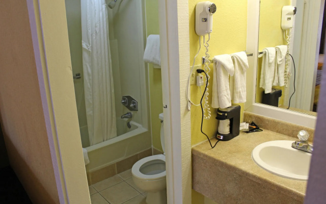 Americas Best Value Inn Conyer