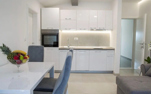 Apartment in Imotski Near the Lake