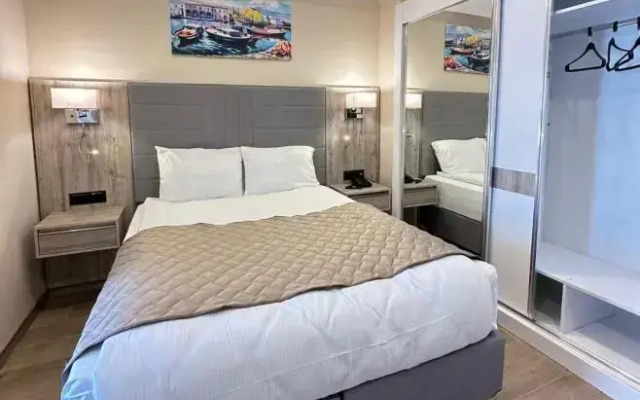Parla Park Otel
