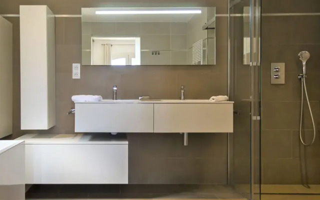 Uxurious Villa in Fréjus With Heated Pool & Panoramic View