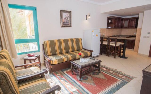 Eagles Downtown Zahabia & Beach Resort
