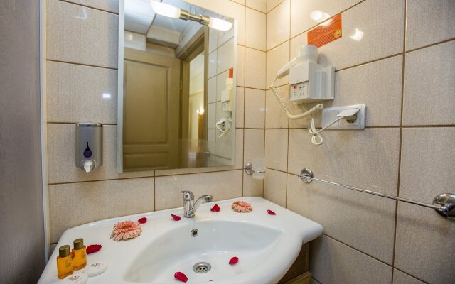 Pera Inn Hotel
