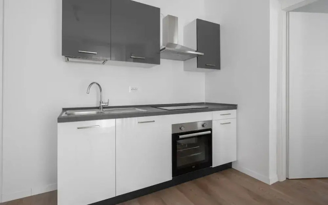 Carducci Modern Apartment 4 by Wonderful Italy