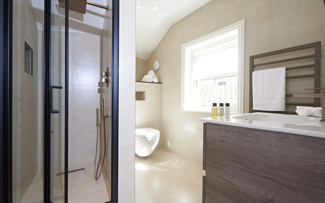 Valentinos Restaurant With Rooms