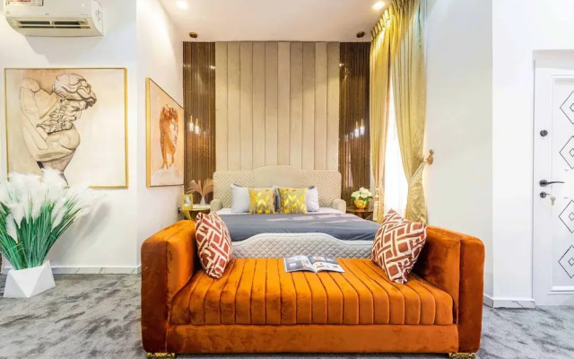 Jayjay Homes And Apartment