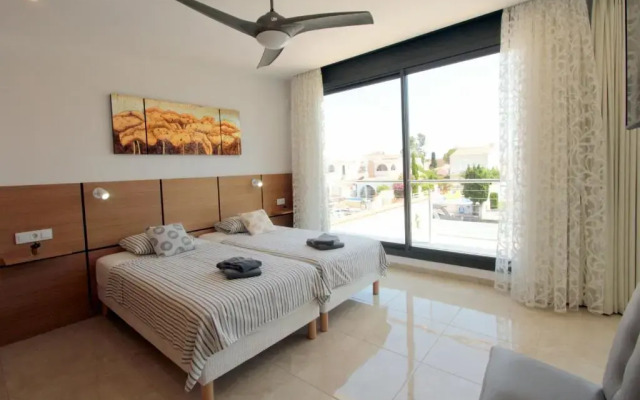 Leon Inmo Medas 27 A - 10699