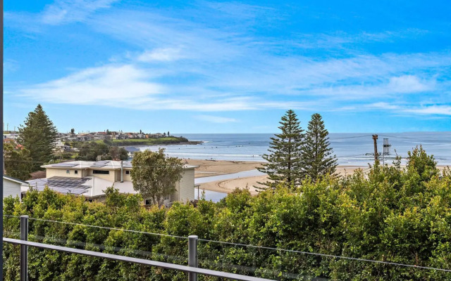 VUE DE LA MER Gerroa 4pm Check Out Sundays