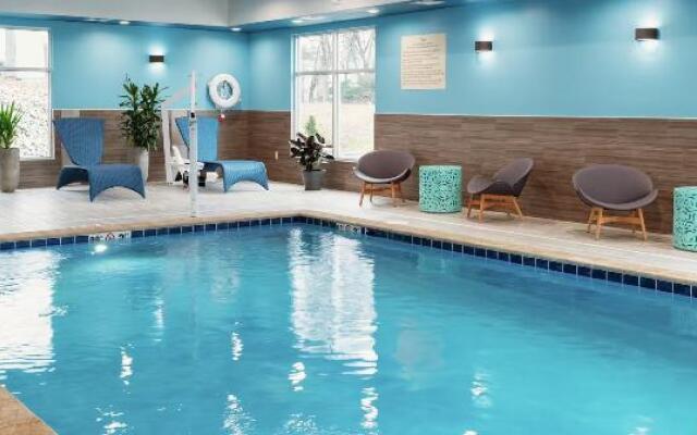 Hampton Inn & Suites Somerset