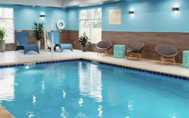 Hampton Inn & Suites Somerset