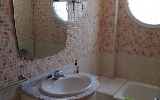 Delfines III Bl.v Esc. 1 Bajo pta 1