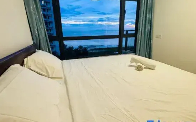 Seaview 2B1R 6pax Condo Forest City 4D-905