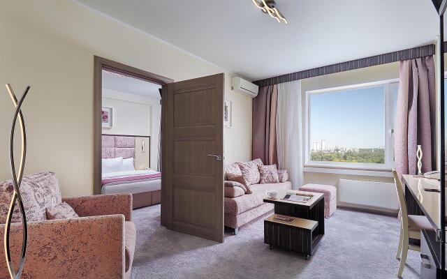 Sigma (Official partner of the Gamma Izmailovo Hotel)