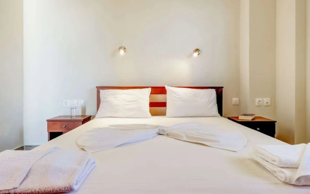Seaview Studio, 3 Pers Panoramic Seaview in Beautiful Setting, West From Chania