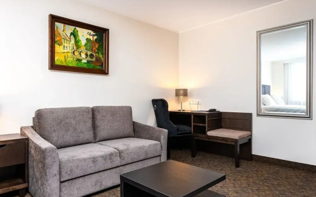 Adoryal Hotel