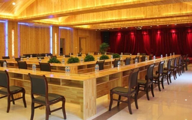 Yichang Changyang North Island Hotel