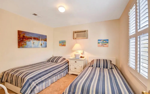 1382 S. Fletcher - 4 Br Home
