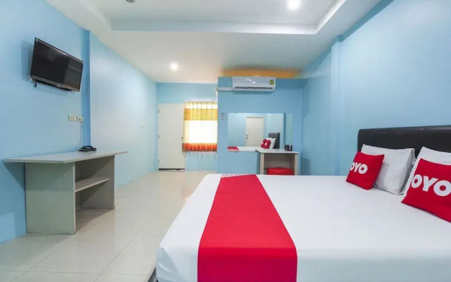 OYO 622 Sixsense Hotel (Vaccinated Staff)