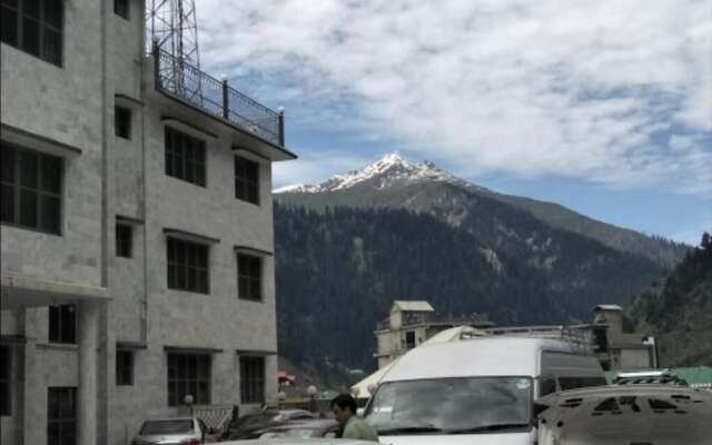 Royal Hotel Naran