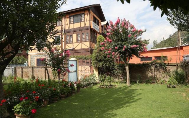 Lakshmi Guest House