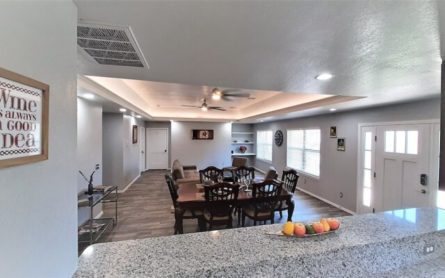 Next to Integris Baptist Hospital-Suite