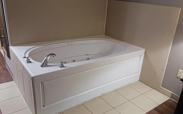 Red Roof Inn & Suites Midland