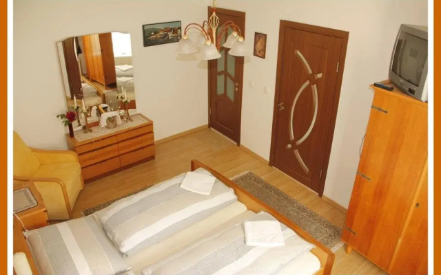 Casa Ema