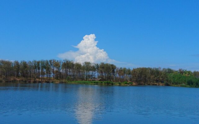 Serene Lake Resort