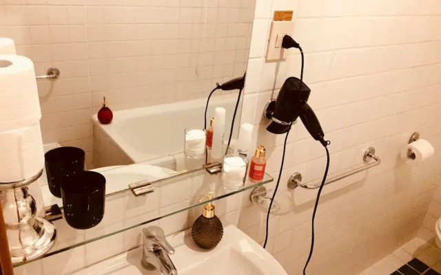 Hesperia Apartment
